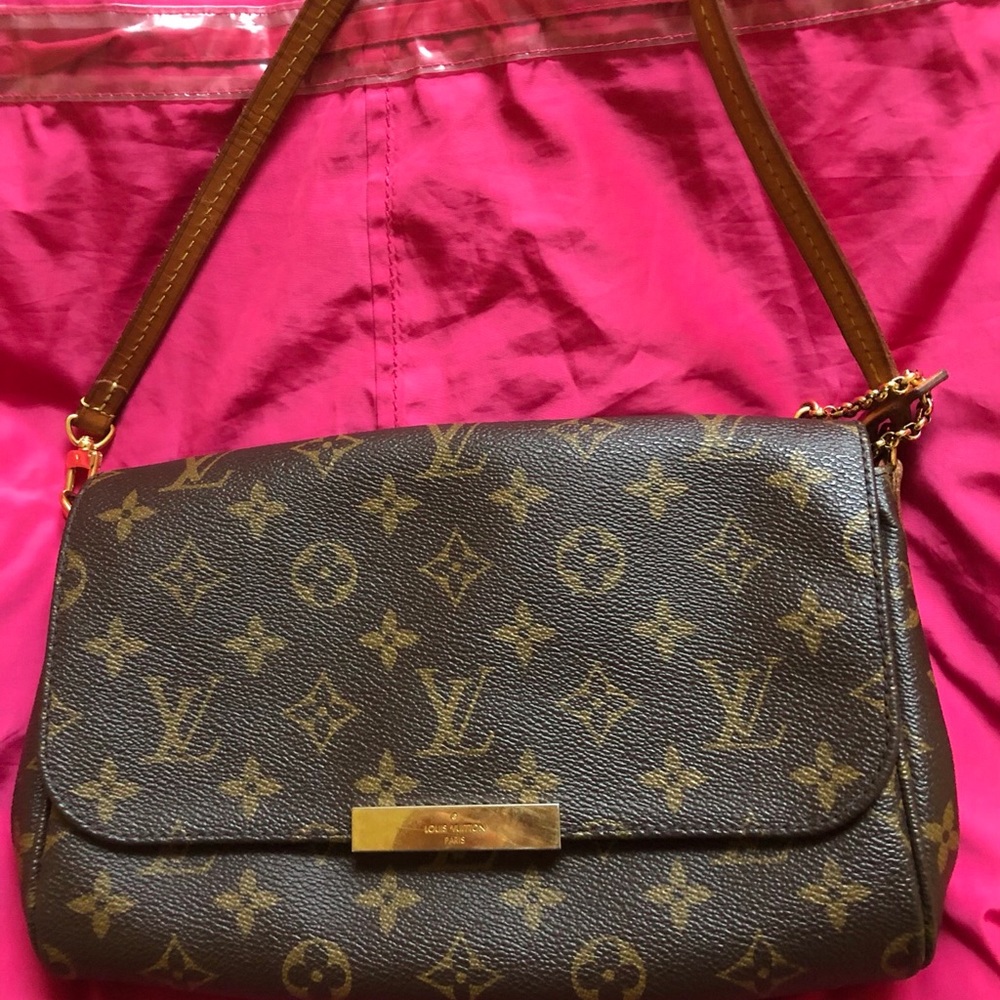 !!!ON HOLD!!!!!!  Louis Vuitton Favorite MM